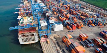 Movilizó el puerto de Manzanillo 827 mil 407 contenedores en los primeros meses de 2021