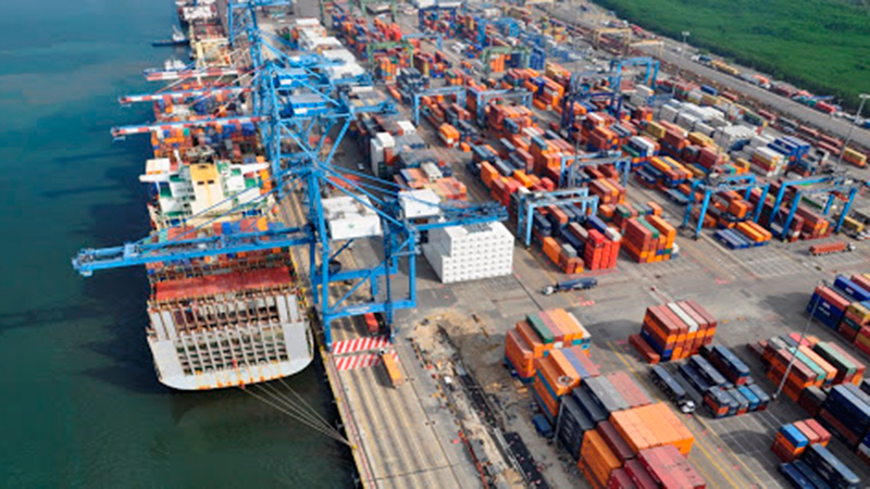 Movilizó el puerto de Manzanillo 827 mil 407 contenedores en los primeros meses de 2021