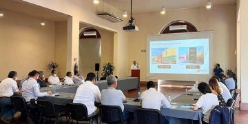 Crece ocho por ciento en manejo de carga por el puerto de Veracruz
